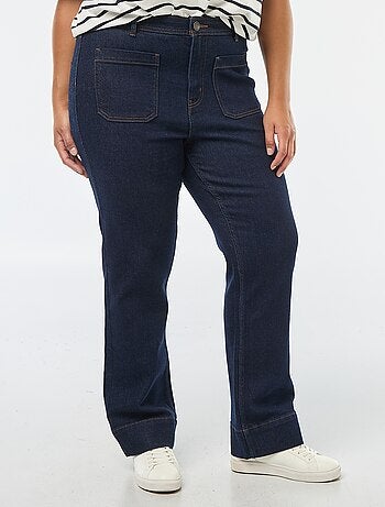 Pantalón flare