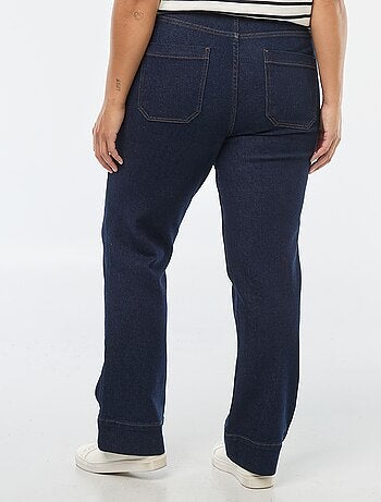 Pantalón flare