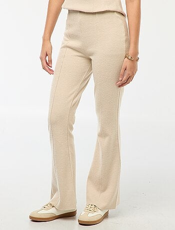 Pantalón flare de punto liso