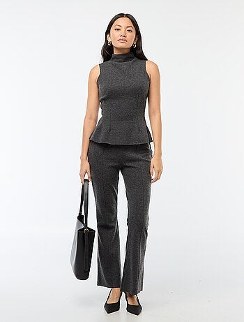 Pantalón flare de punto liso