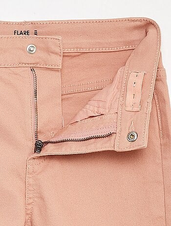 Pantalón flare de sarga con cintura ajustable