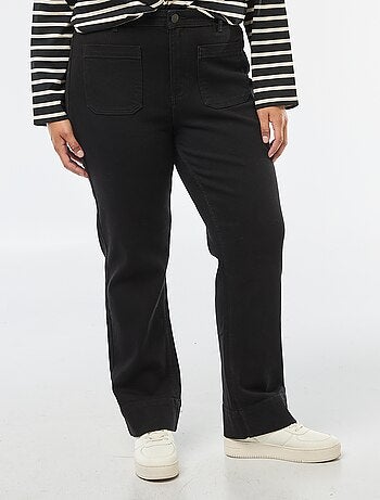 Pantalón flare