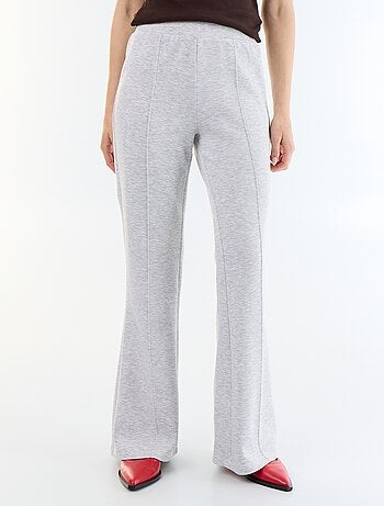 Pantalón flare suave