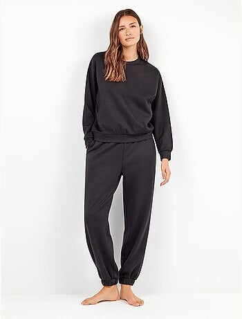 Pantalón jogger con cintura ajustable en tejido soft touch