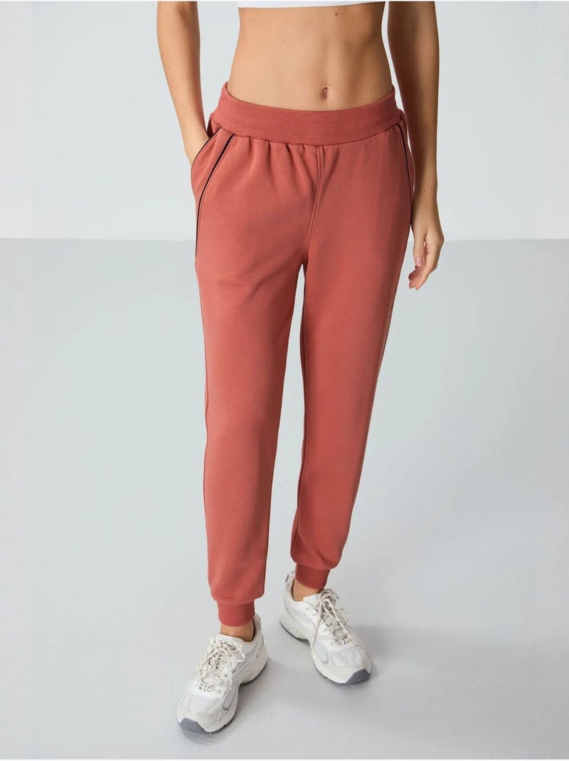 Pantalón jogger de chándal de mezcla de algodón para mujer tommy Terracota - Kiabi