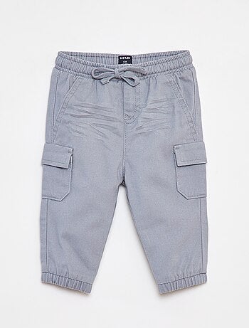 Pantalón jogger de sarga con bolsillos con solapa