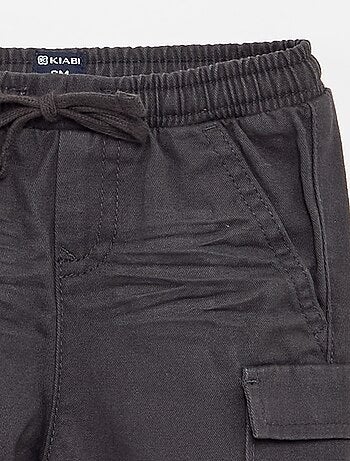 Pantalón jogger de sarga con bolsillos con solapa