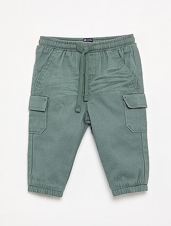 Pantalón jogger de sarga con bolsillos con solapa