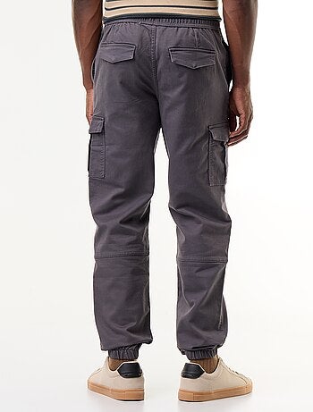 Pantalón jogger multibolsillos