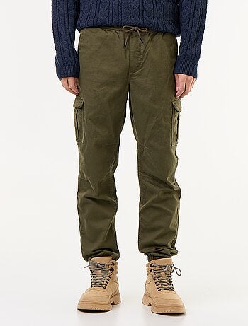 Pantalón jogger multibolsillos