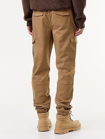 Pantalón jogger multibolsillos