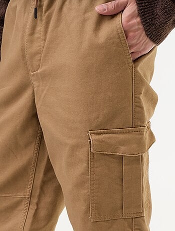 Pantalón jogger multibolsillos