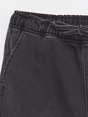 Pantalón jogger vaquero con cintura elástica