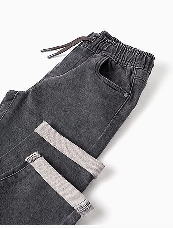 Pantalón jogger vaquero con cordón y 5 bolsillos