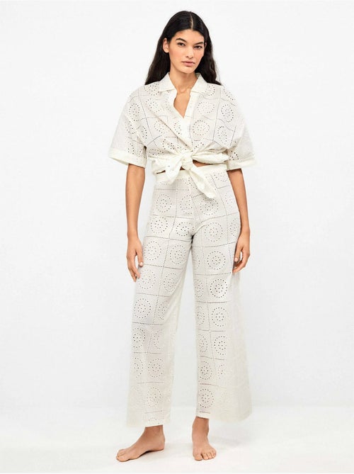 Pantalón largo ancho con detalles calados en algodón 100% - Kiabi Pantalón largo ancho con detalles calados en algodón 100% - Kiabi