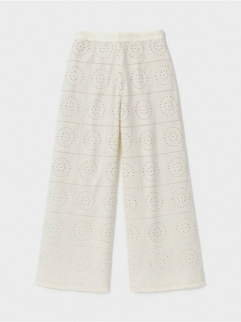 Pantalón largo ancho con detalles calados en algodón 100% Crudo - Kiabi