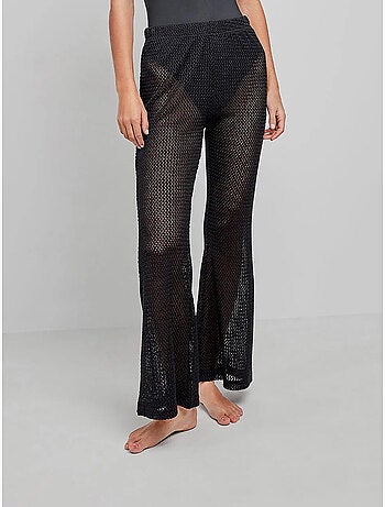 Pantalón largo campana de tejido crochet con algodón