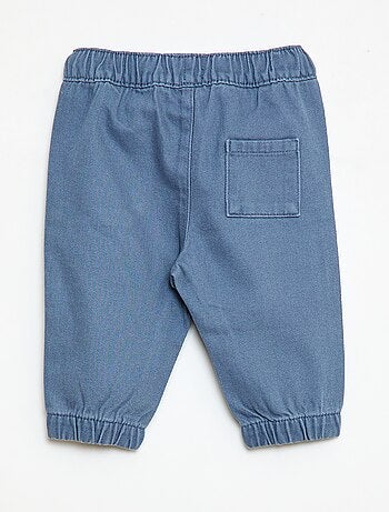 Pantalón liso corte relax fit