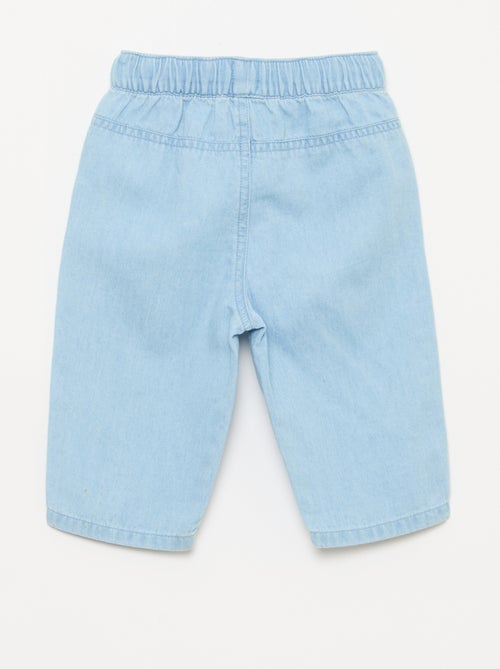 Pantalón liso corte relax fit con 2 bolsillos de parche - Kiabi