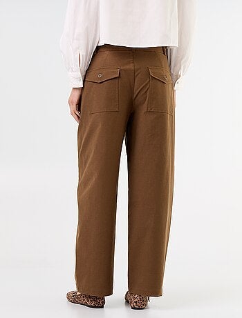 Pantalón liso de corte ancho