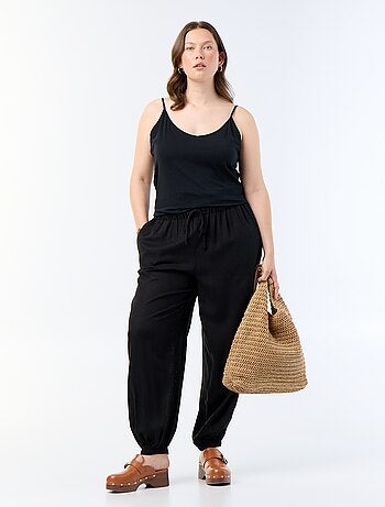 Pantalón liso de corte globo