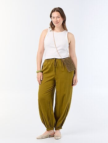 Pantalón liso de corte globo