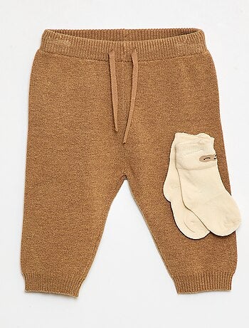 Pantalón liso de punto + calcetines - 2 piezas
