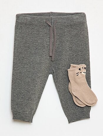 Pantalón liso de punto + calcetines - 2 piezas
