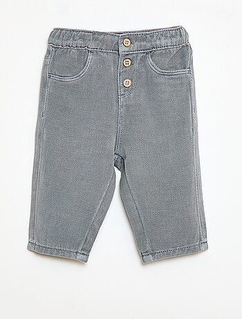 Pantalón liso de tejido suave corte relax fit