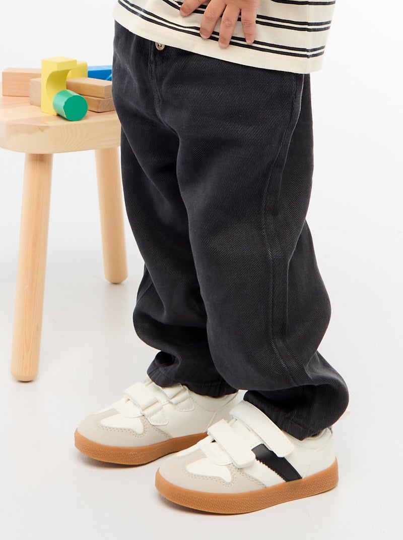 Pantalón liso de tejido suave corte relax fit Negro - Kiabi