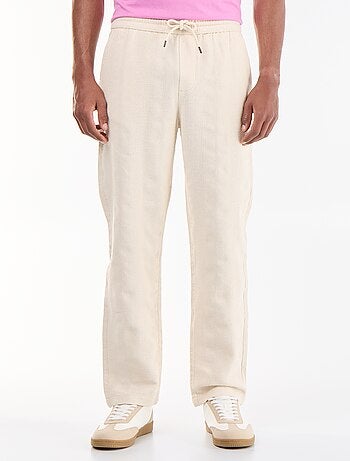 Pantalón liso de tejido texturizado