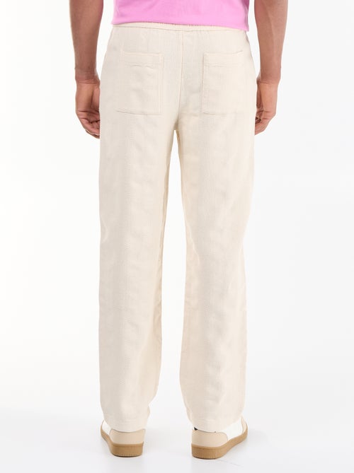 Pantalón liso de tejido texturizado - Kiabi