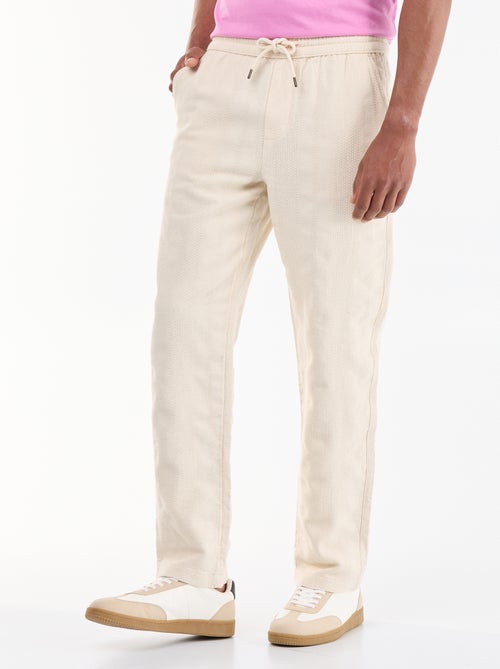 Pantalón liso de tejido texturizado - Kiabi