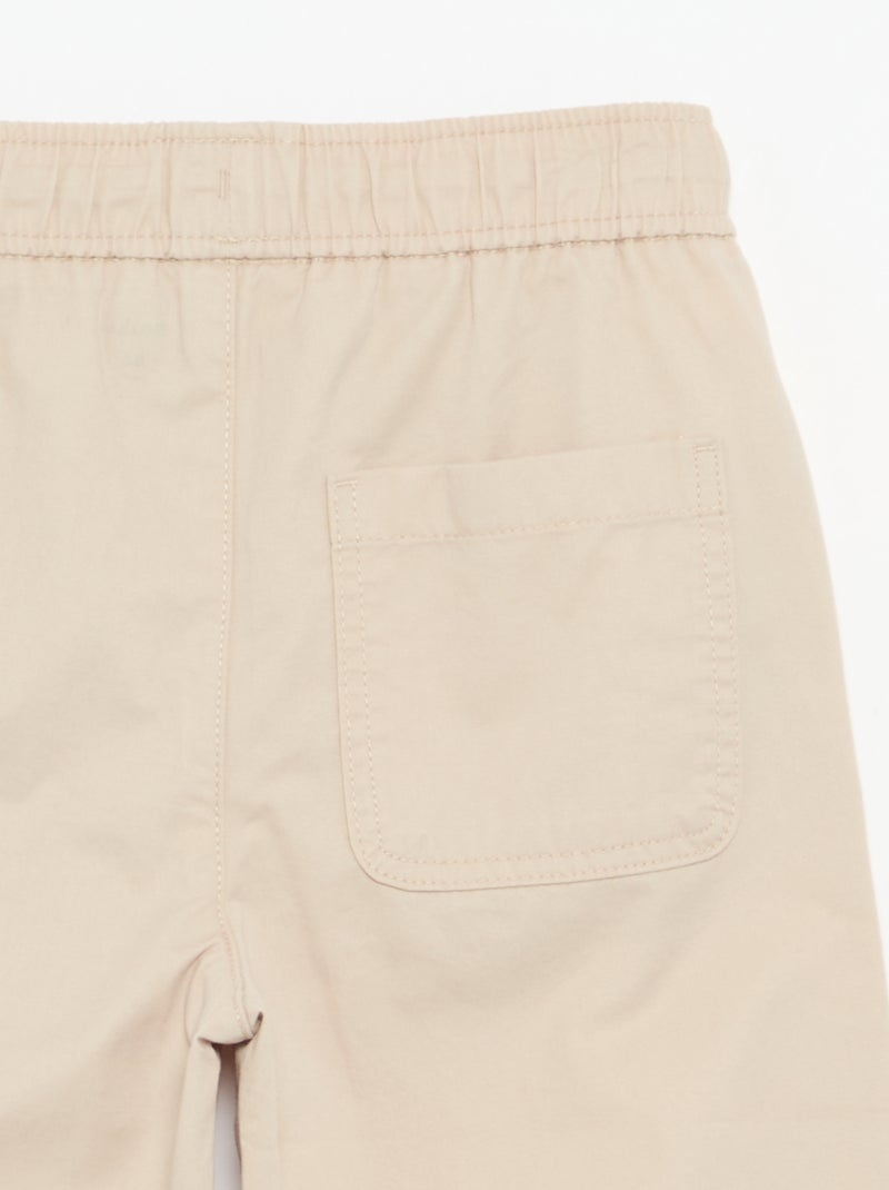 Pantalón liso ligero Beige - Kiabi