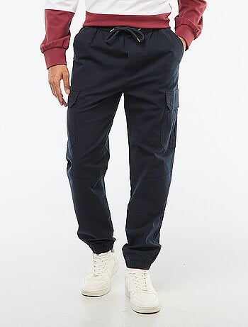 Pantalón liso multibolsillos con cintura elástica