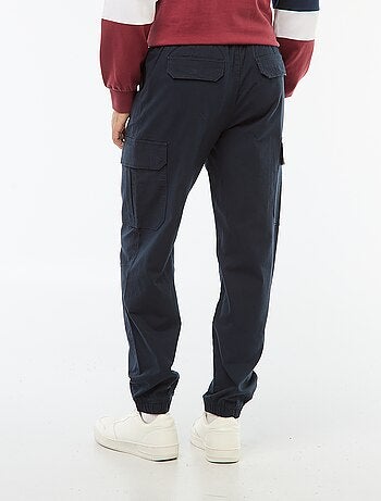 Pantalón liso multibolsillos con cintura elástica