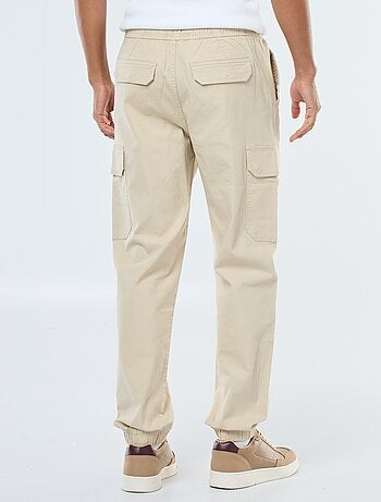 Pantalón liso multibolsillos con cintura elástica