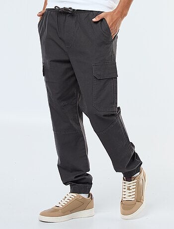 Pantalón liso multibolsillos con cintura elástica