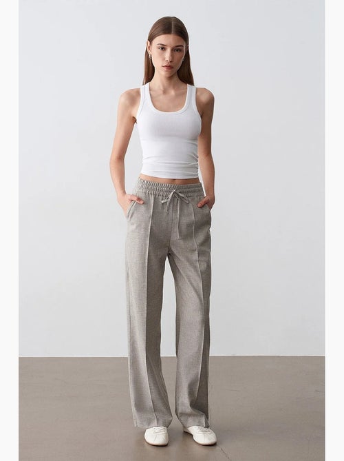 Pantalón lounge de popelina de pernera ancha dilvin - Kiabi Pantalón lounge de popelina de pernera ancha dilvin - Kiabi