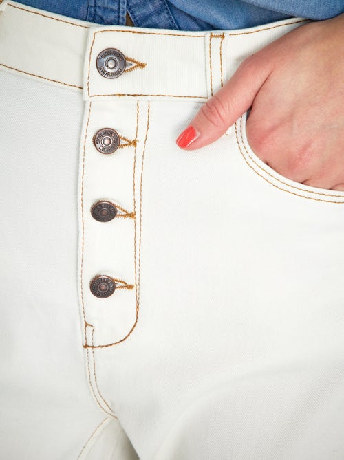 Pantalón mom con talle muy alto - L30 - Kiabi