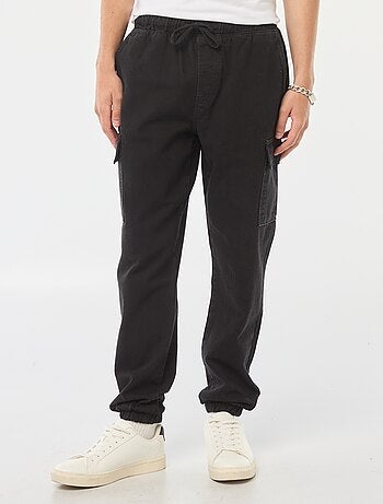 Pantalón multibolsillos con cintura elástica