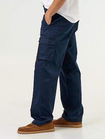 Pantalón multibolsillos de corte regular