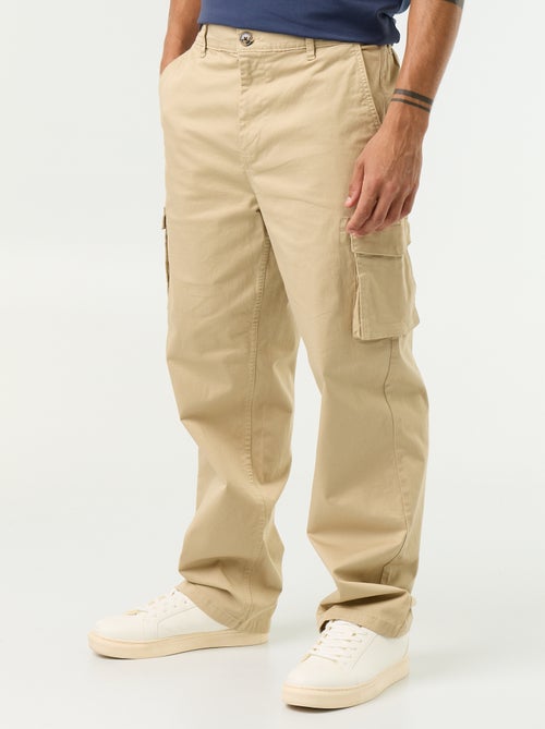 Pantalón multibolsillos de corte regular - Kiabi Pantalón multibolsillos de corte regular - Kiabi