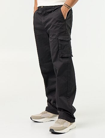Pantalón multibolsillos de corte regular