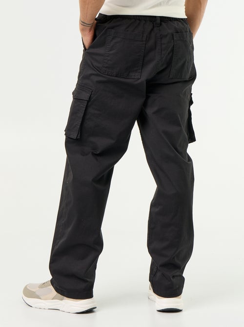 Pantalón multibolsillos de corte regular - Kiabi Pantalón multibolsillos de corte regular - Kiabi