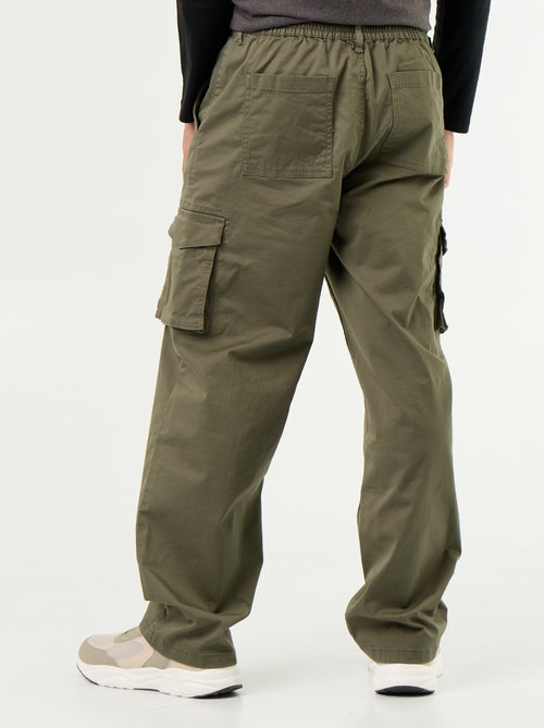 Pantalón multibolsillos de corte regular - Kiabi