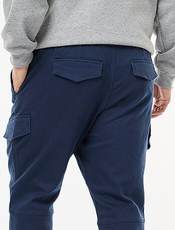 Pantalón multibolsillos liso con cinturón elástico