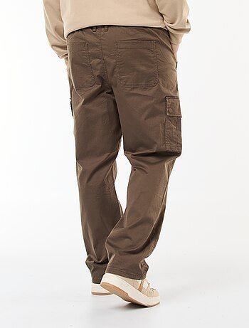 Pantalón multibolsillos liso con trabillas para cinturón