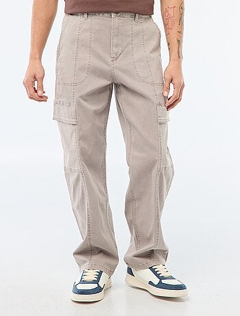 Pantalón multibolsillos liso corte recto / Regular Fit