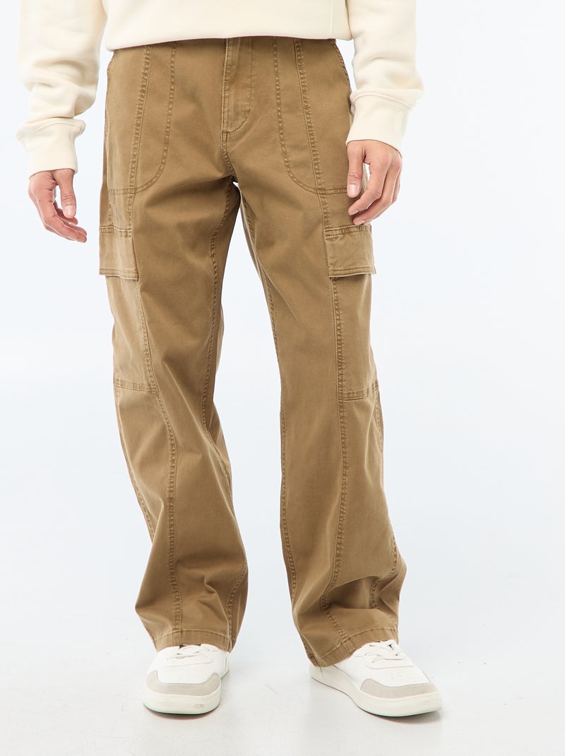 Pantalón multibolsillos liso corte recto / Regular Fit Marron - Kiabi